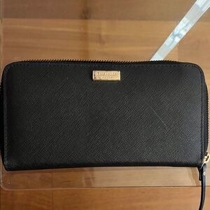 //KATE SPADE// Black Wallet